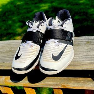 Lifting shoes 🏋🏽‍♀️ NIKE ROMALEOS 3